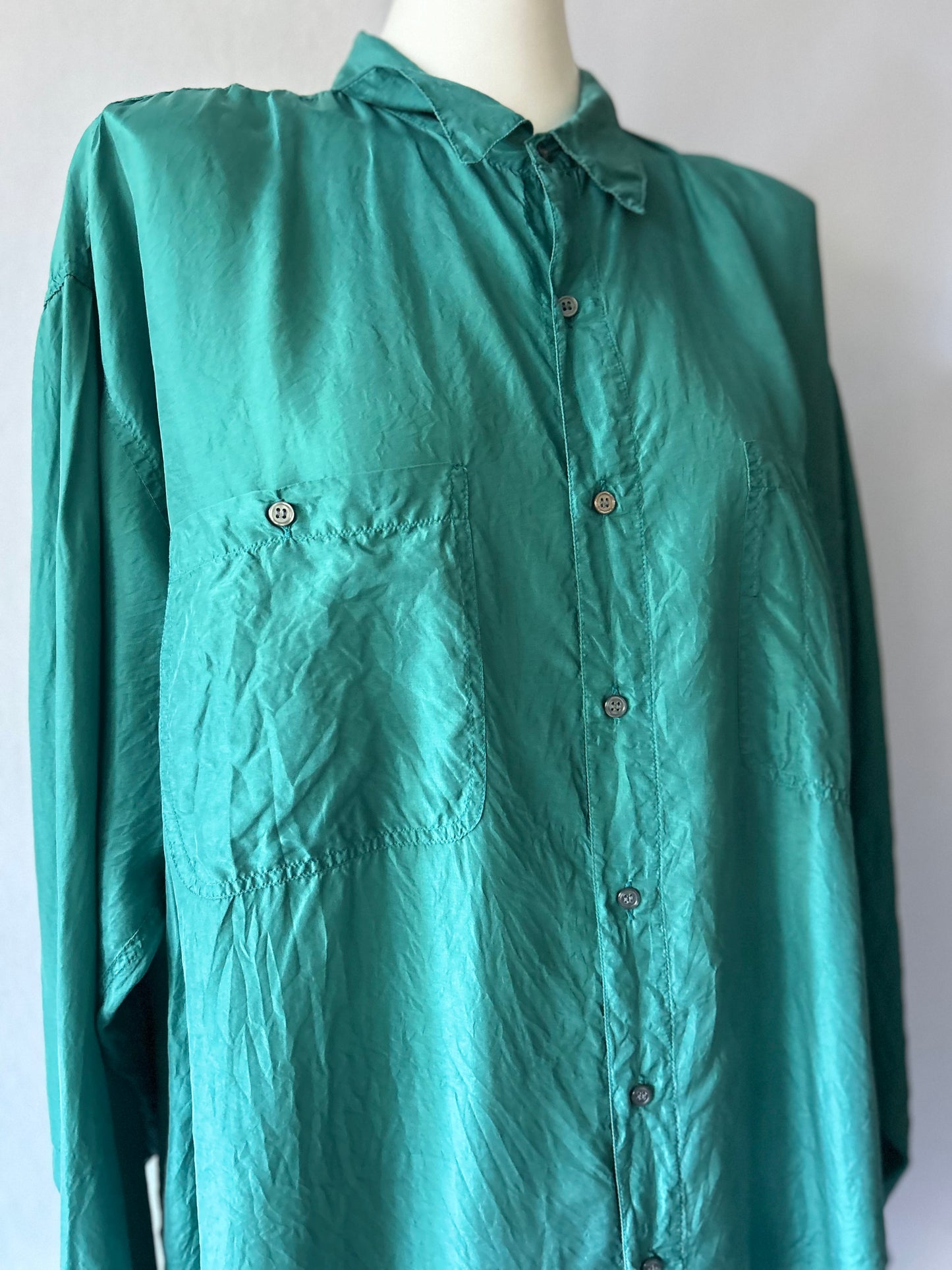 Oversized Emerald Green 100% Silk Button-Down Shirt - Size XL