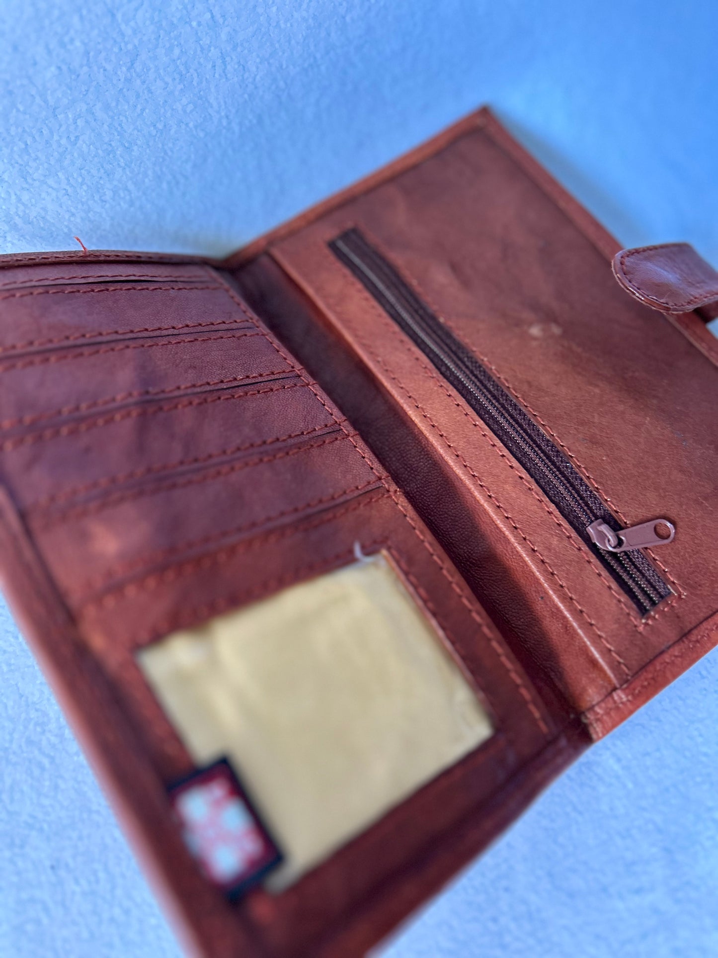 Embroidered Fabric Wallet – Unique & Sustainable Accessory