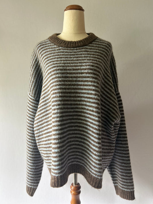 NWT Blue & Chocolate Brown Striped Oversized Knit Jumper - Size 14