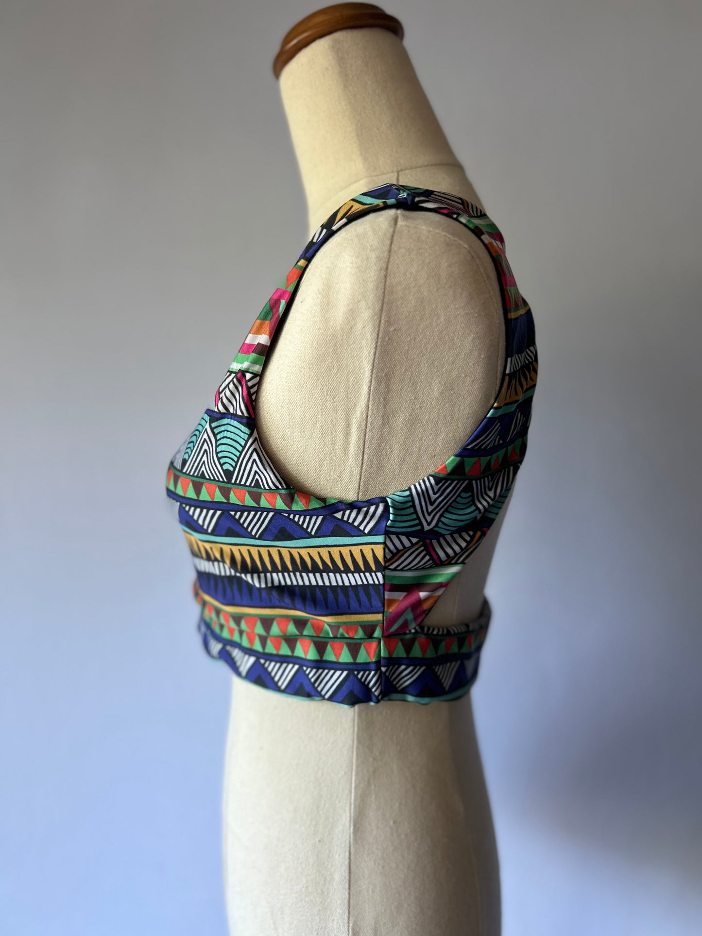 Geometric Print Crop Top – Size Small