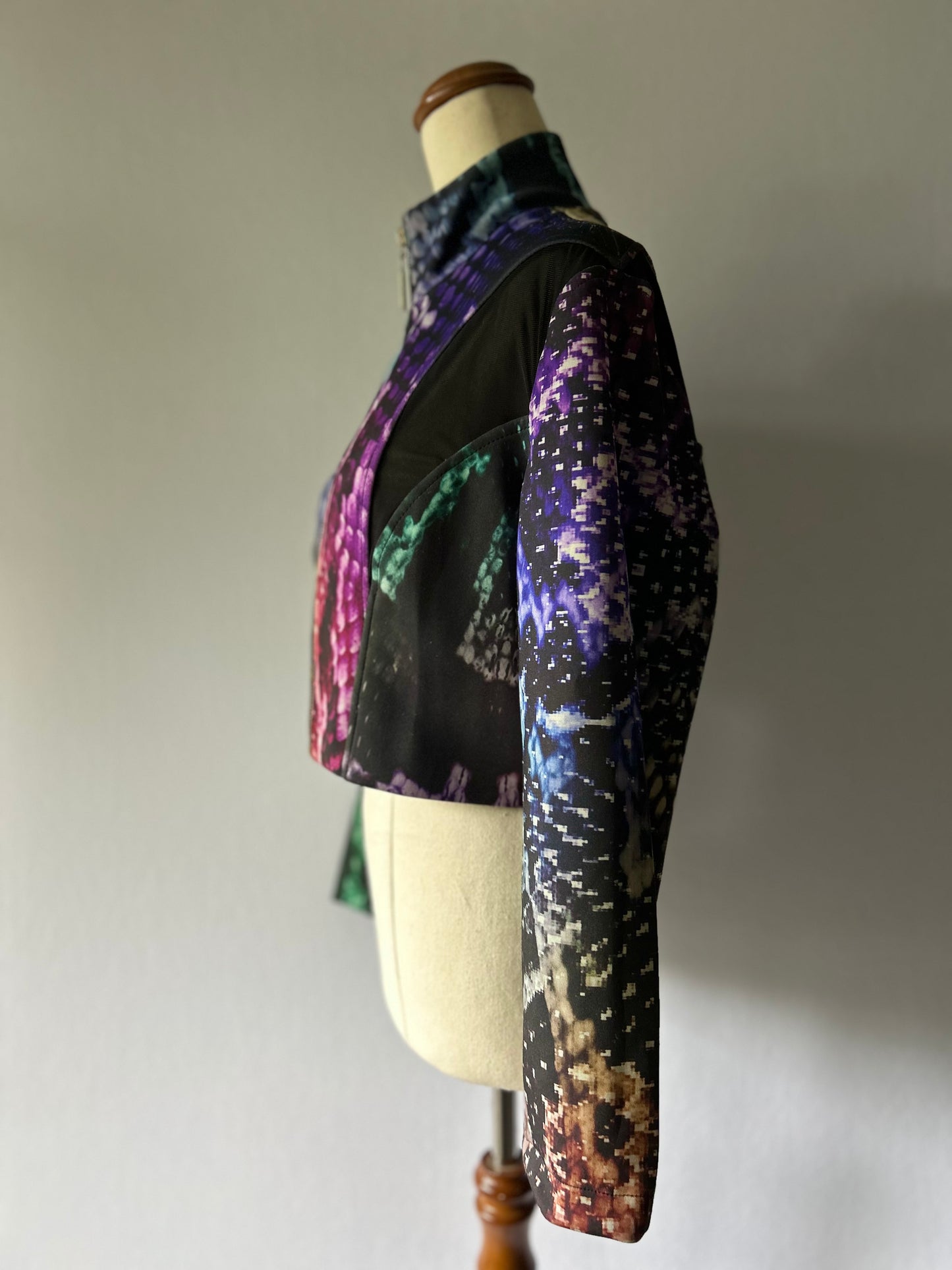 Vibrant Rainbow Snakeskin Cropped Zip-Up Jacket with Mesh Trims - Size Small