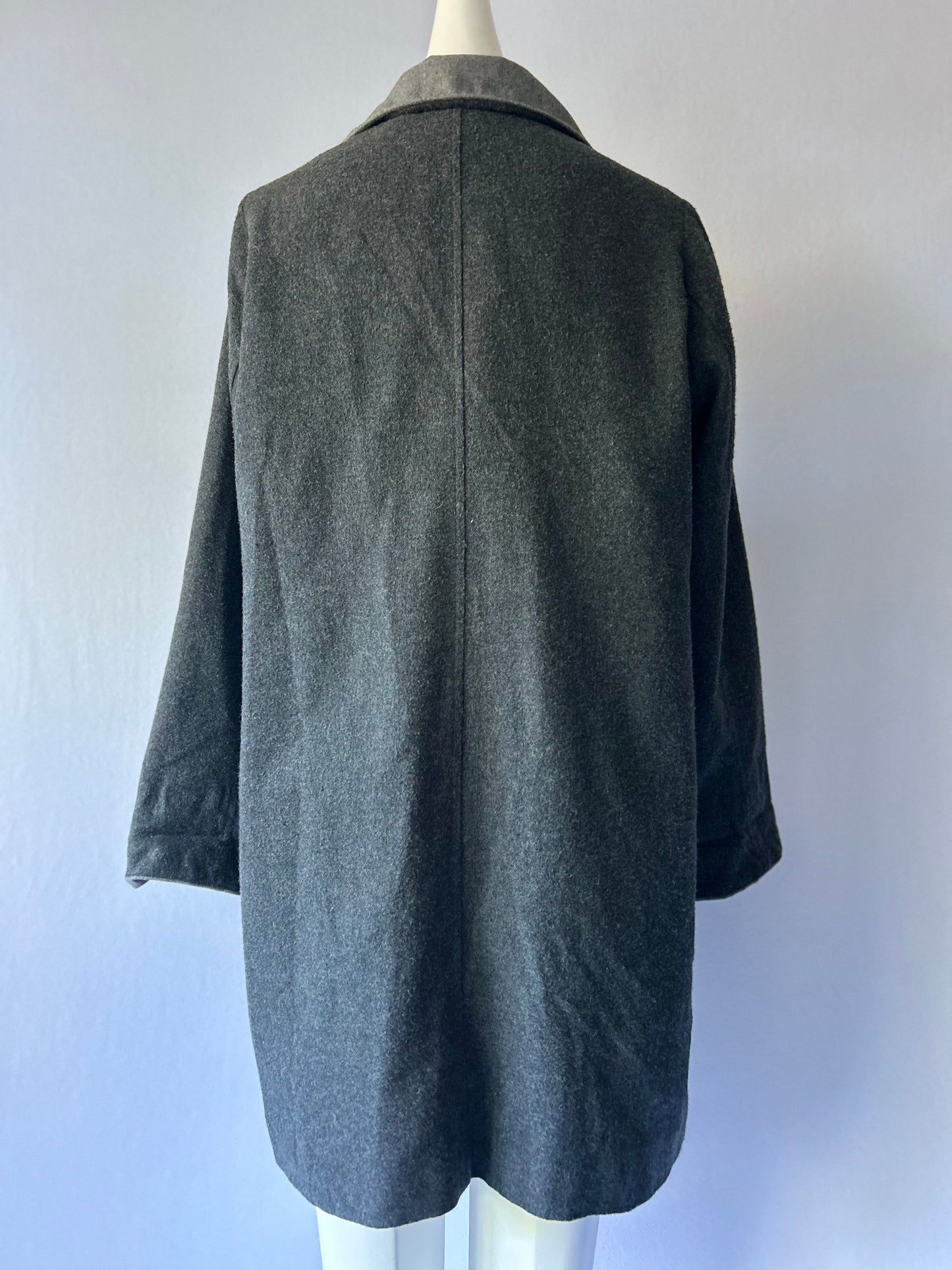 Grey Wool Blend Tailored Overcoat | Two-Tone Collar | Size 16 | Winter Outerwear