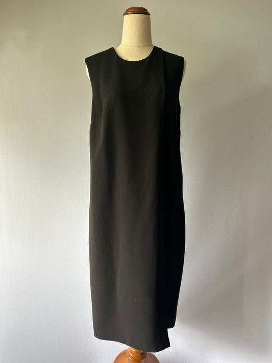 Juliette Hogan Minimalist Black Shift Dress – Size 8
