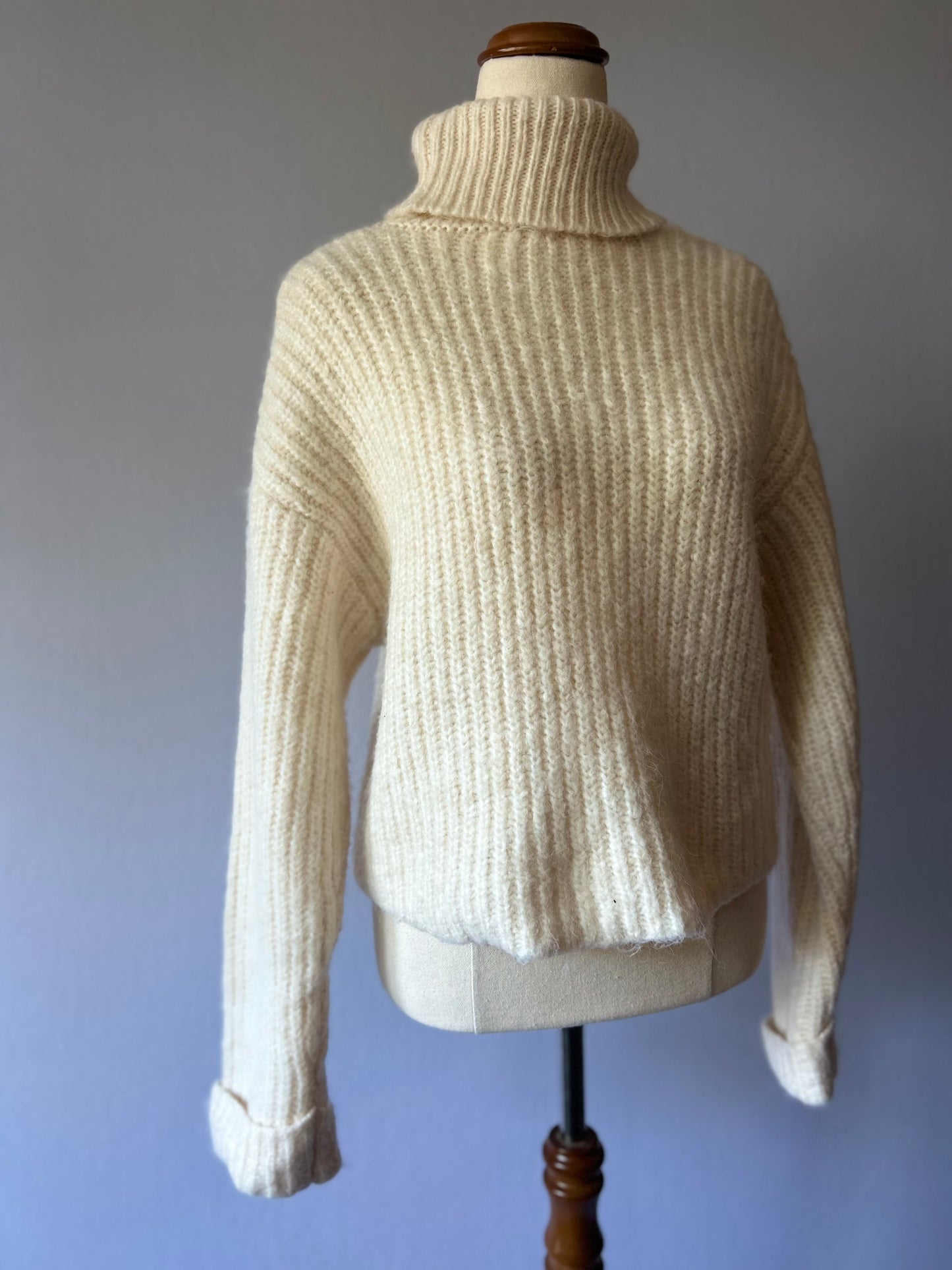 Zara Cream Ribbed Turtleneck Knit Sweater - Size XS