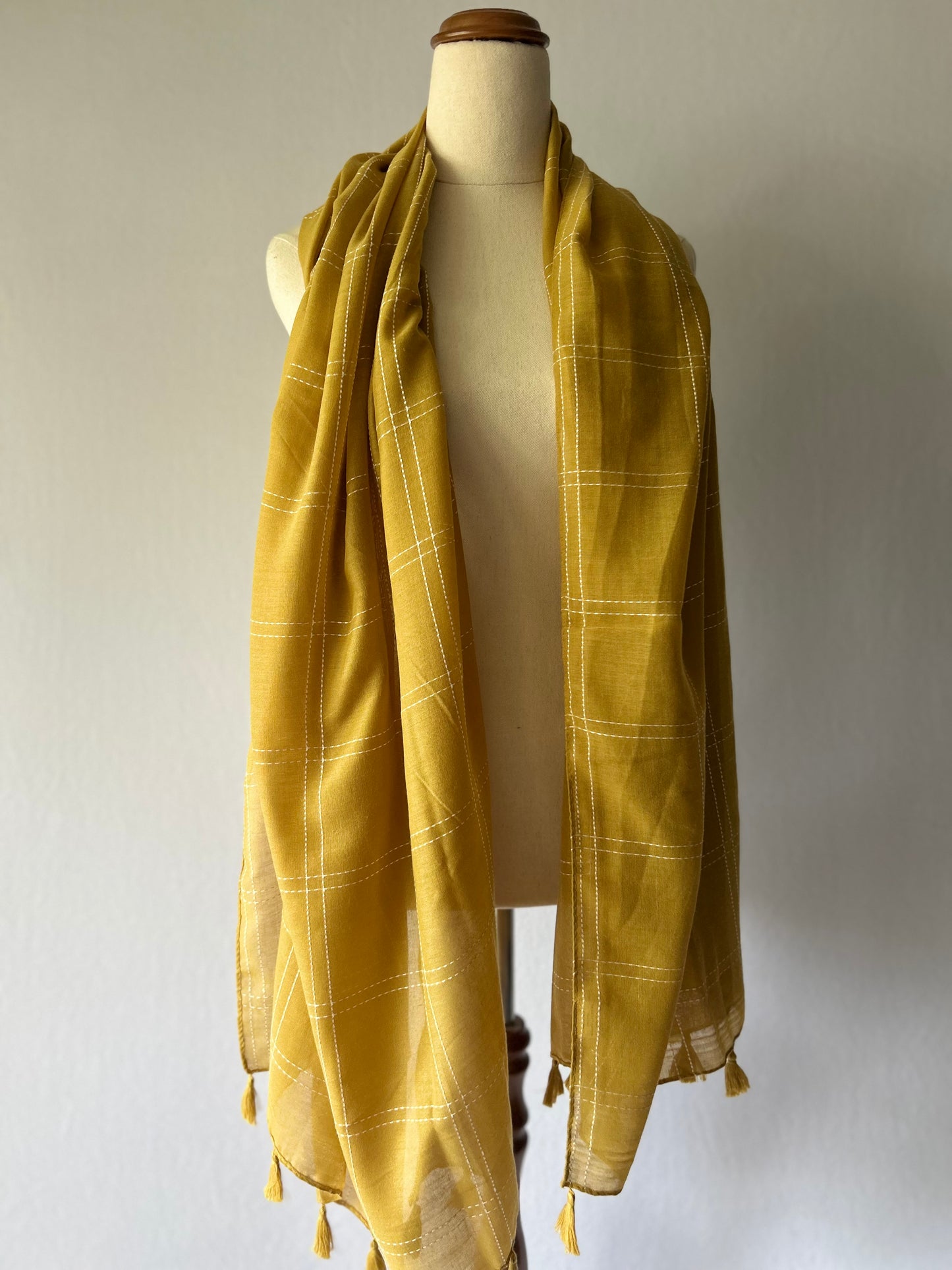Mustard Yellow Checked Scarf – 95% Polyester 5% Viscose