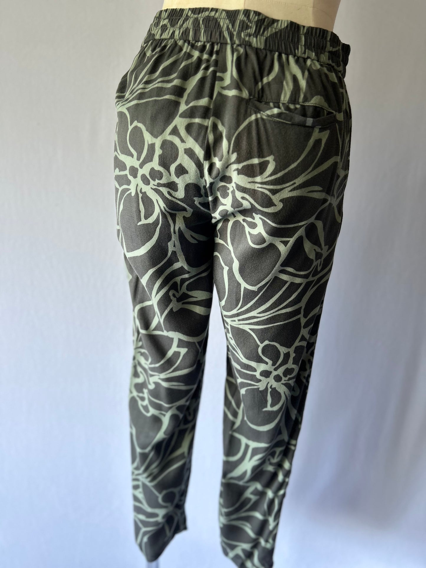 Gap Green Floral Track Pants – Size XS, Viscose