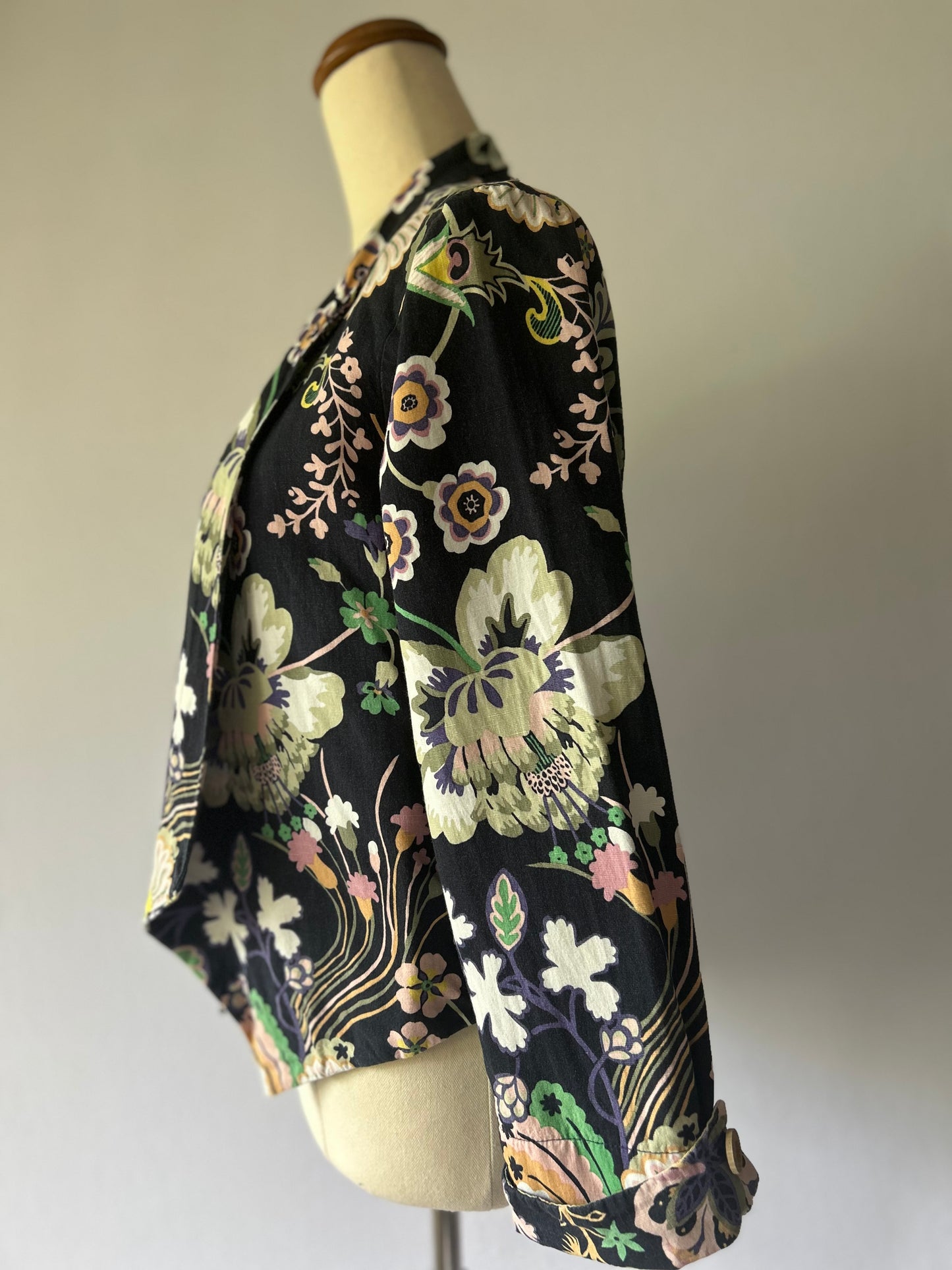 Bettie Monroe Floral Blazer - Made in NZ - Size Small