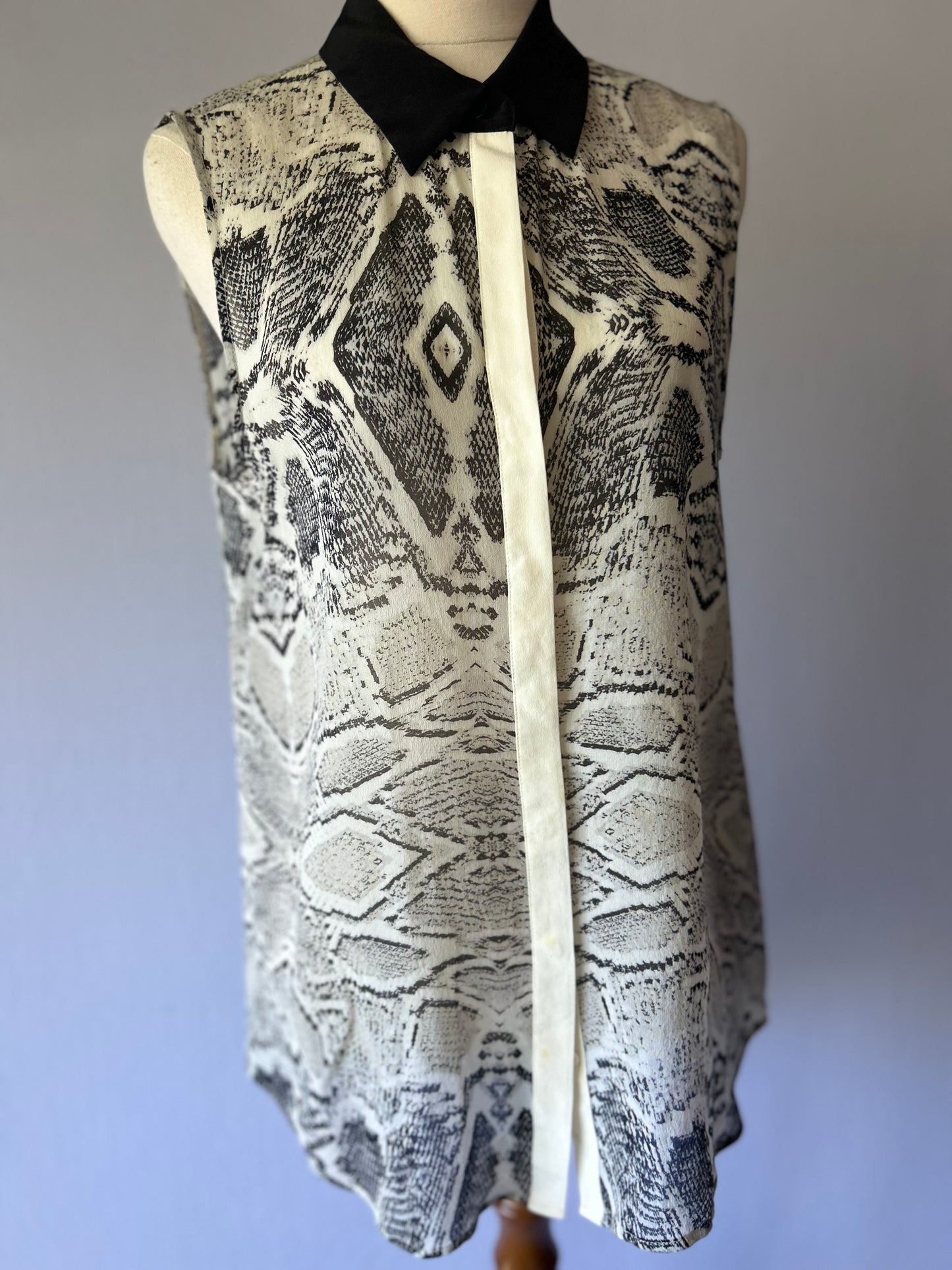 Saba Silk Sleeveless Shirt – Size 10, Black & White Python Print