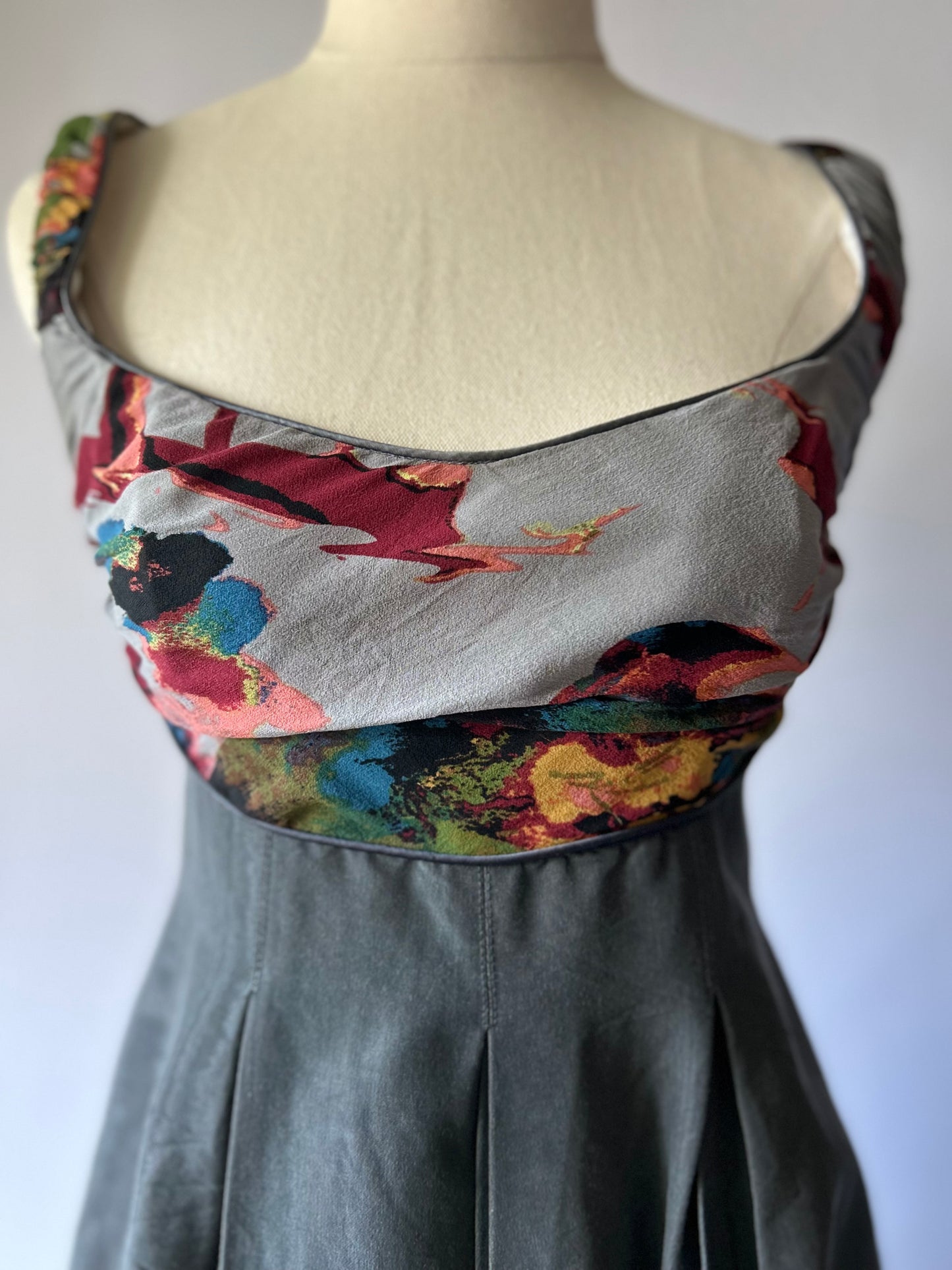 Annah S Balloon Dress – Size 12, Made in New Zealand