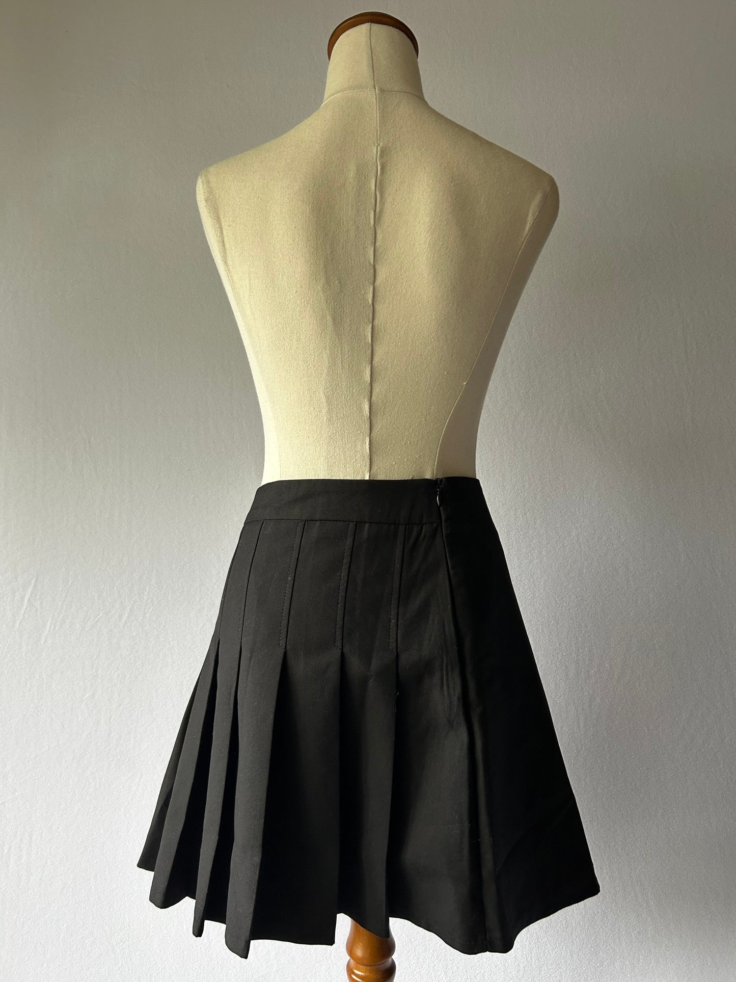 Black Skort with Gold Side Belt – Size small 6/8