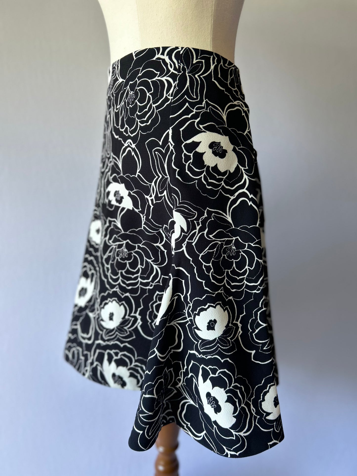 Veronika Maine Black & White Floral Skirt – Size 12