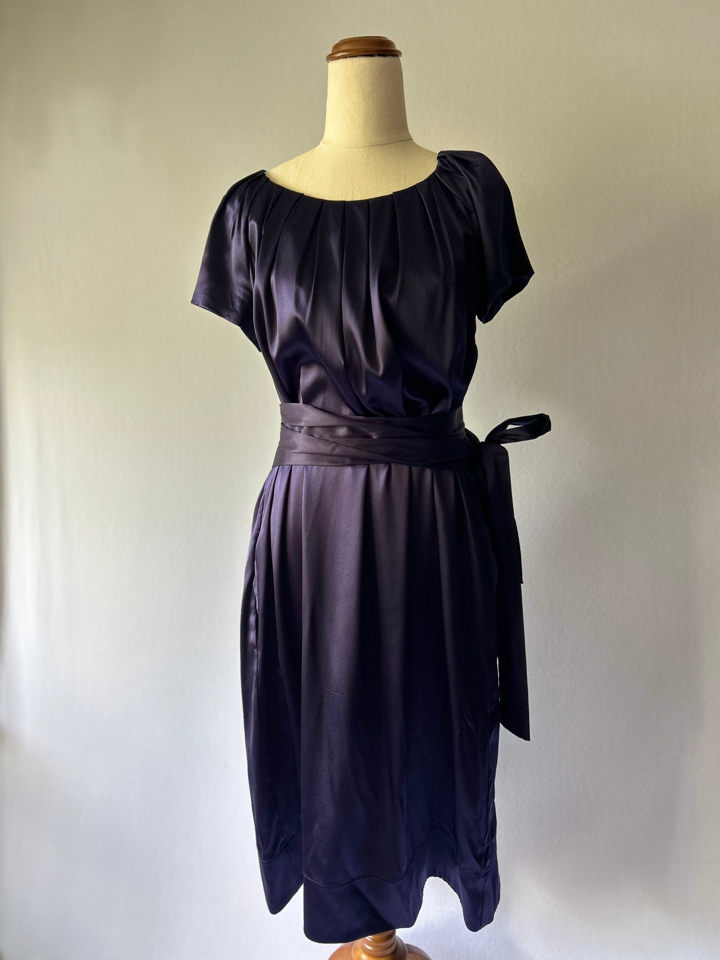 DKNY Silk-Stretch Pleated Cocktail Dress – Size 8