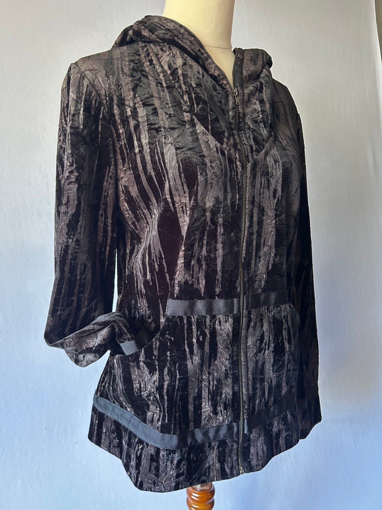 Lisa Law Velvet Hoodie Jacket – Size 10