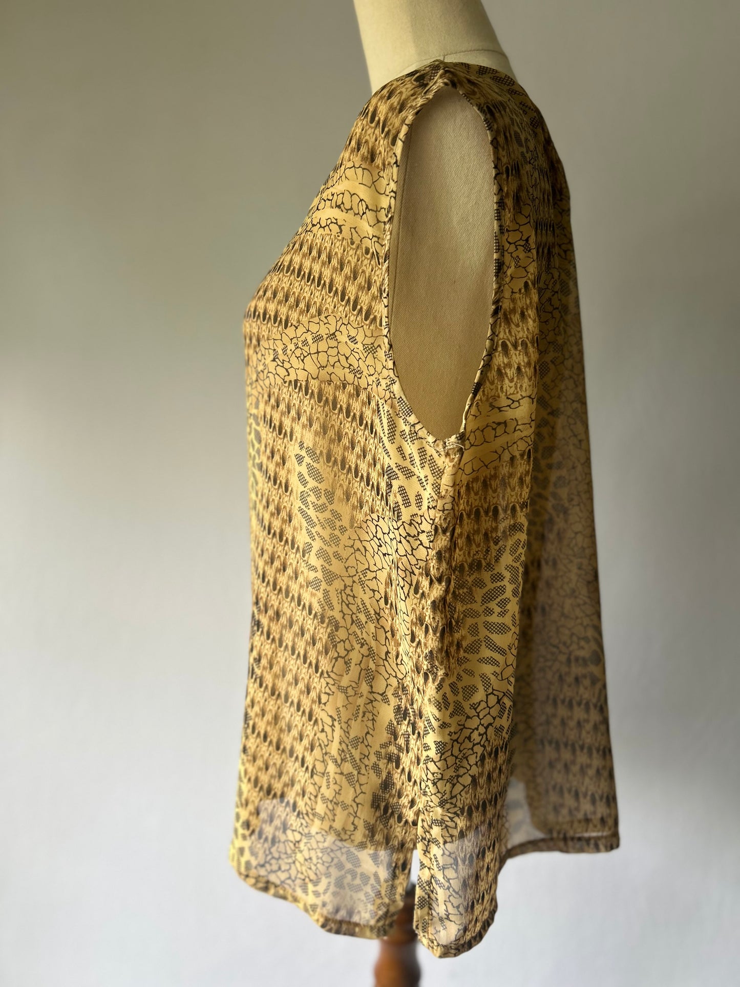 Sheer Patterned Sleeveless Top – Size 46