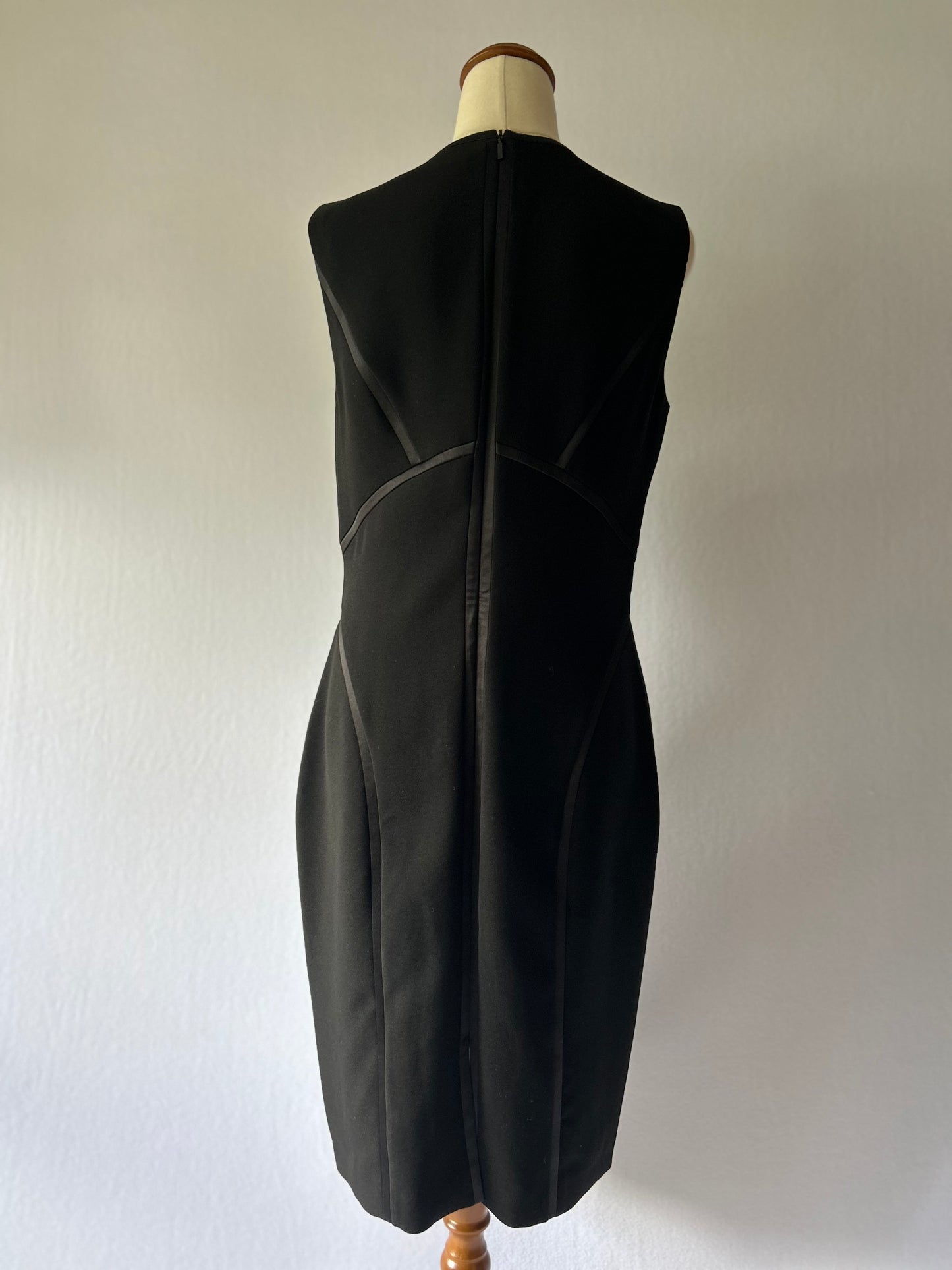 Hugo Boss Black Sheath Dress with Contrast Piping - UK 10 / US 6