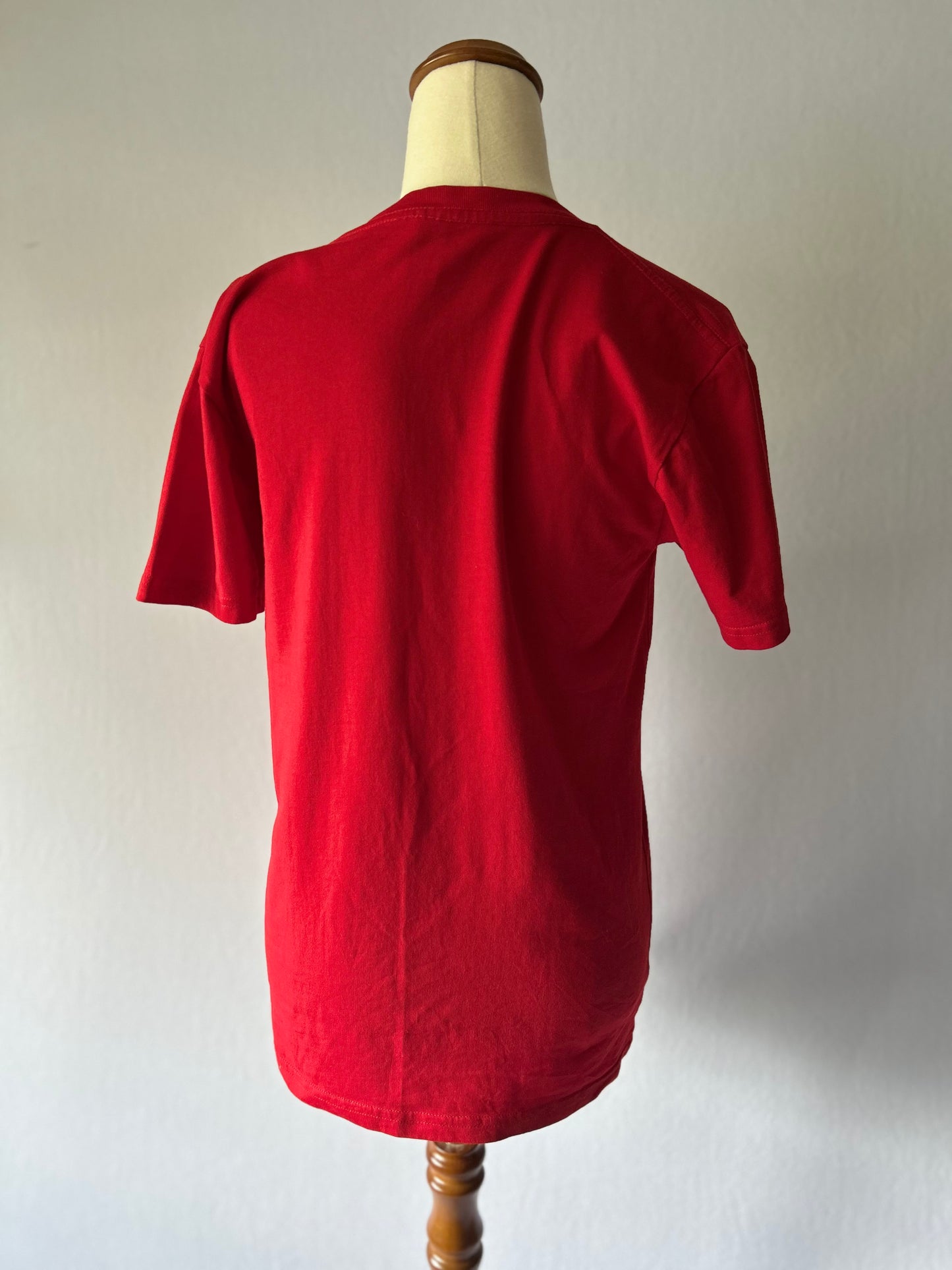 Māori Language Red Graphic T-Shirt - Cotton