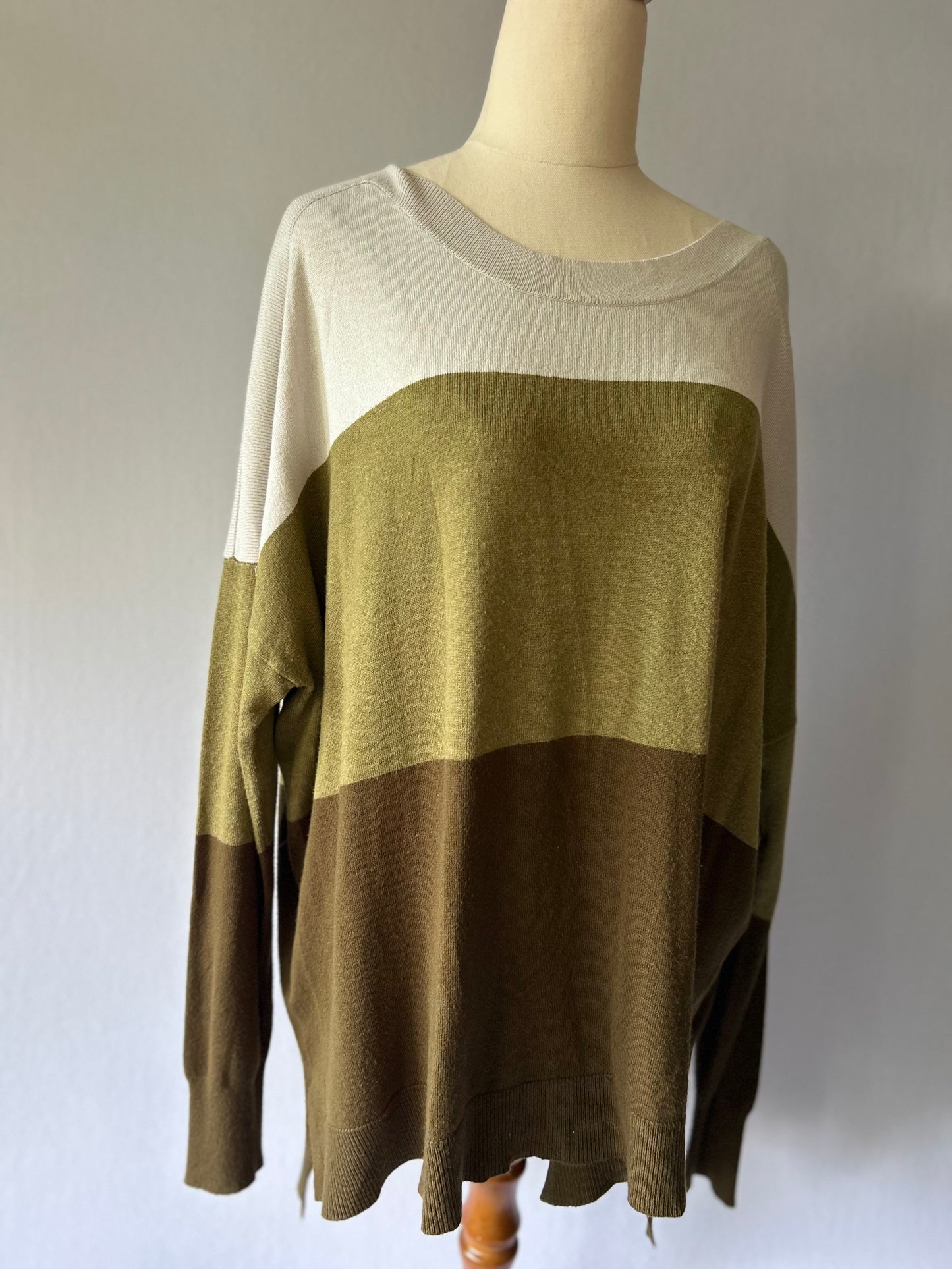 Earthy Color-Block Knit Sweater - Size L