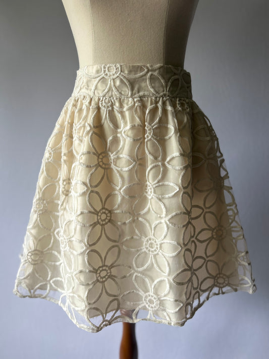 Floral Embroidered Skirt – Size 8