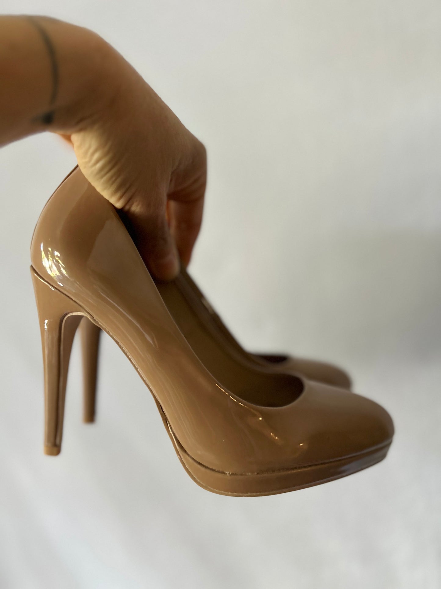 Novo Almond Patent High Heels – Size 6