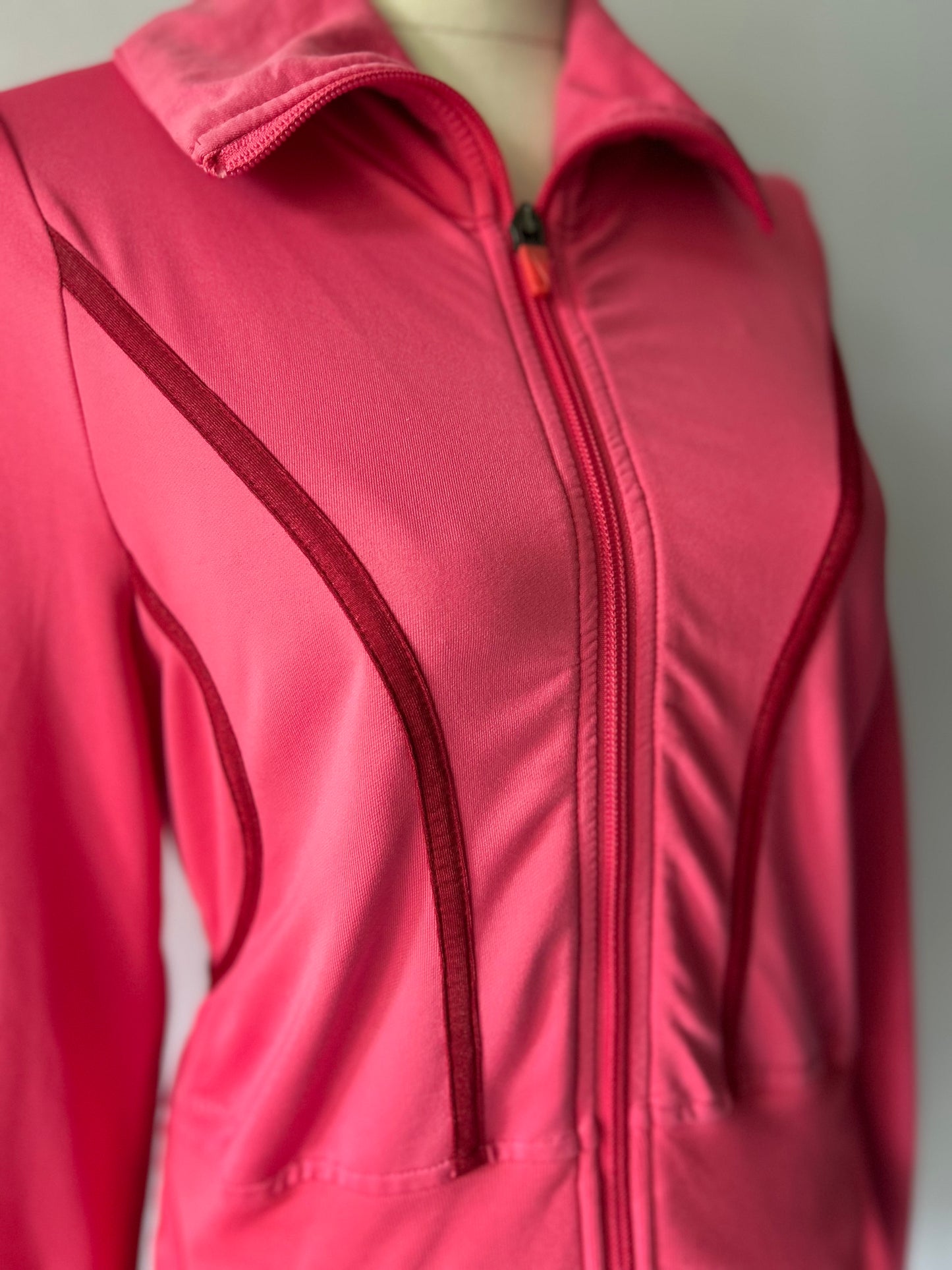 Nike Women's Fit Dry Athletic Jacket | Coral Pink | Size Small