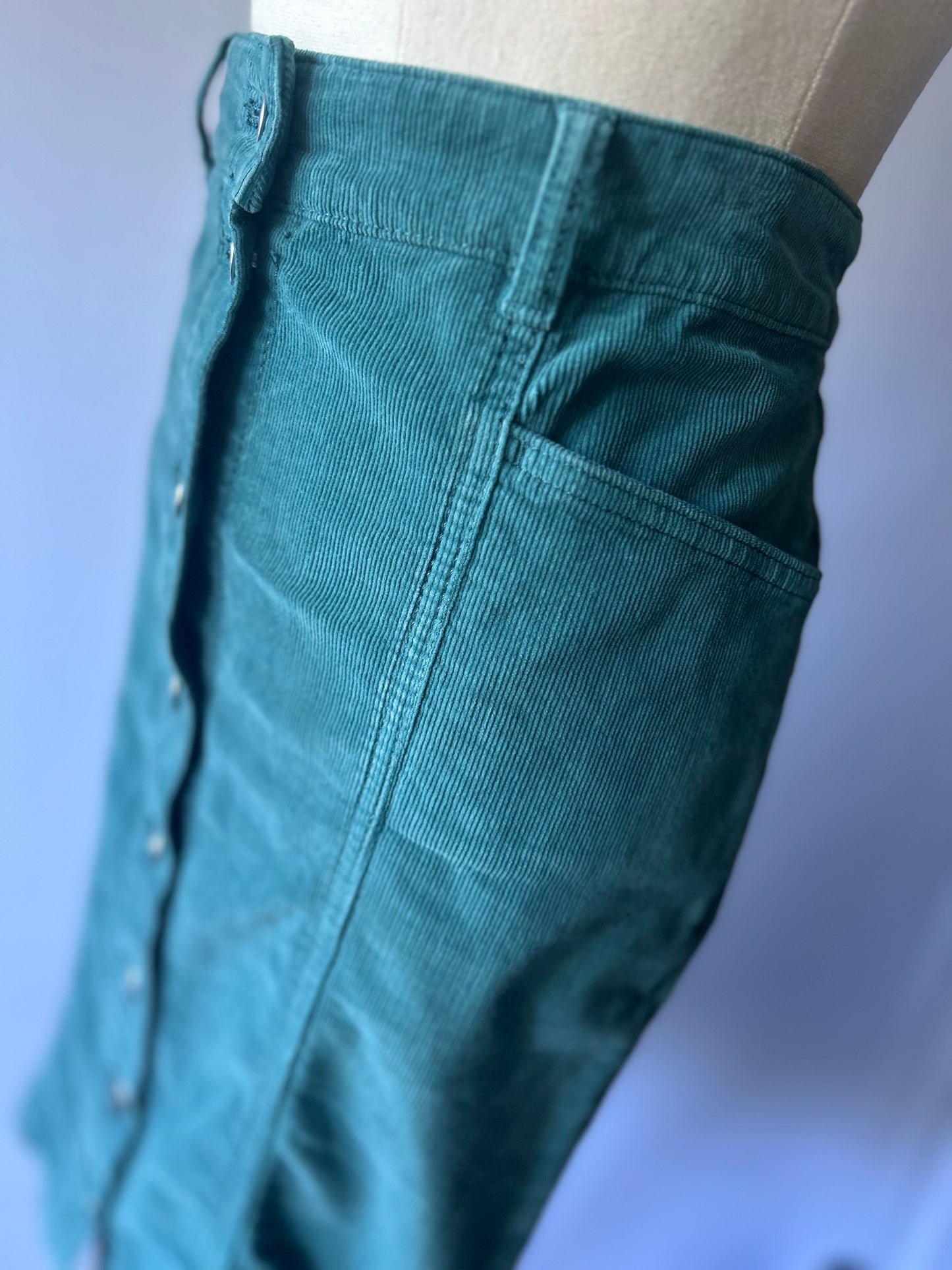 Teal Green Corduroy Skirt | Size 12 | Button-Front with Pockets | Knee Length