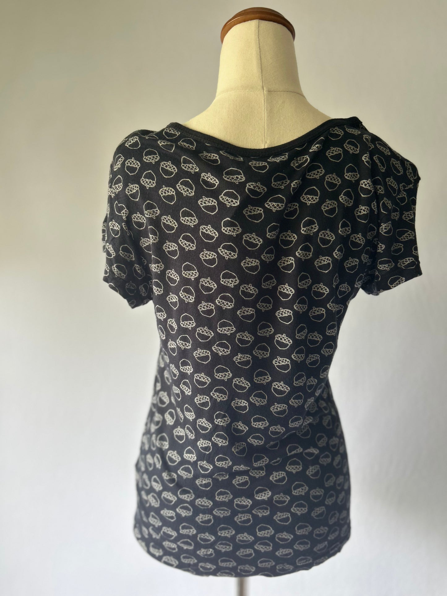 Navy Cotton T-Shirt with Nuts Print – Size Small
