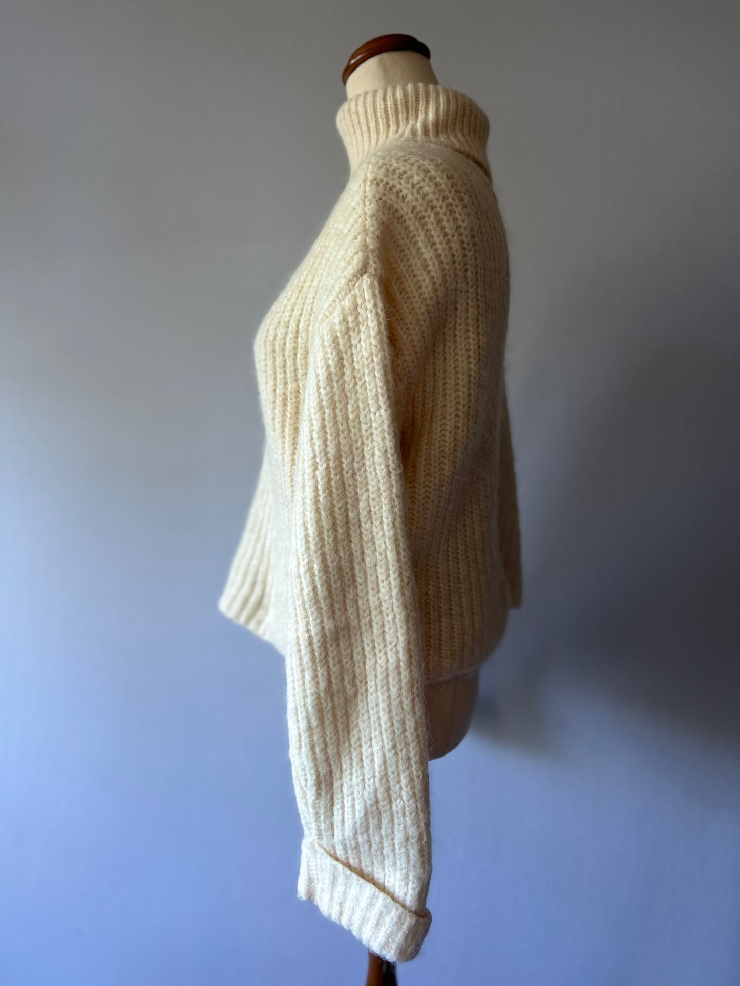 Zara Cream Ribbed Turtleneck Knit Sweater - Size XS