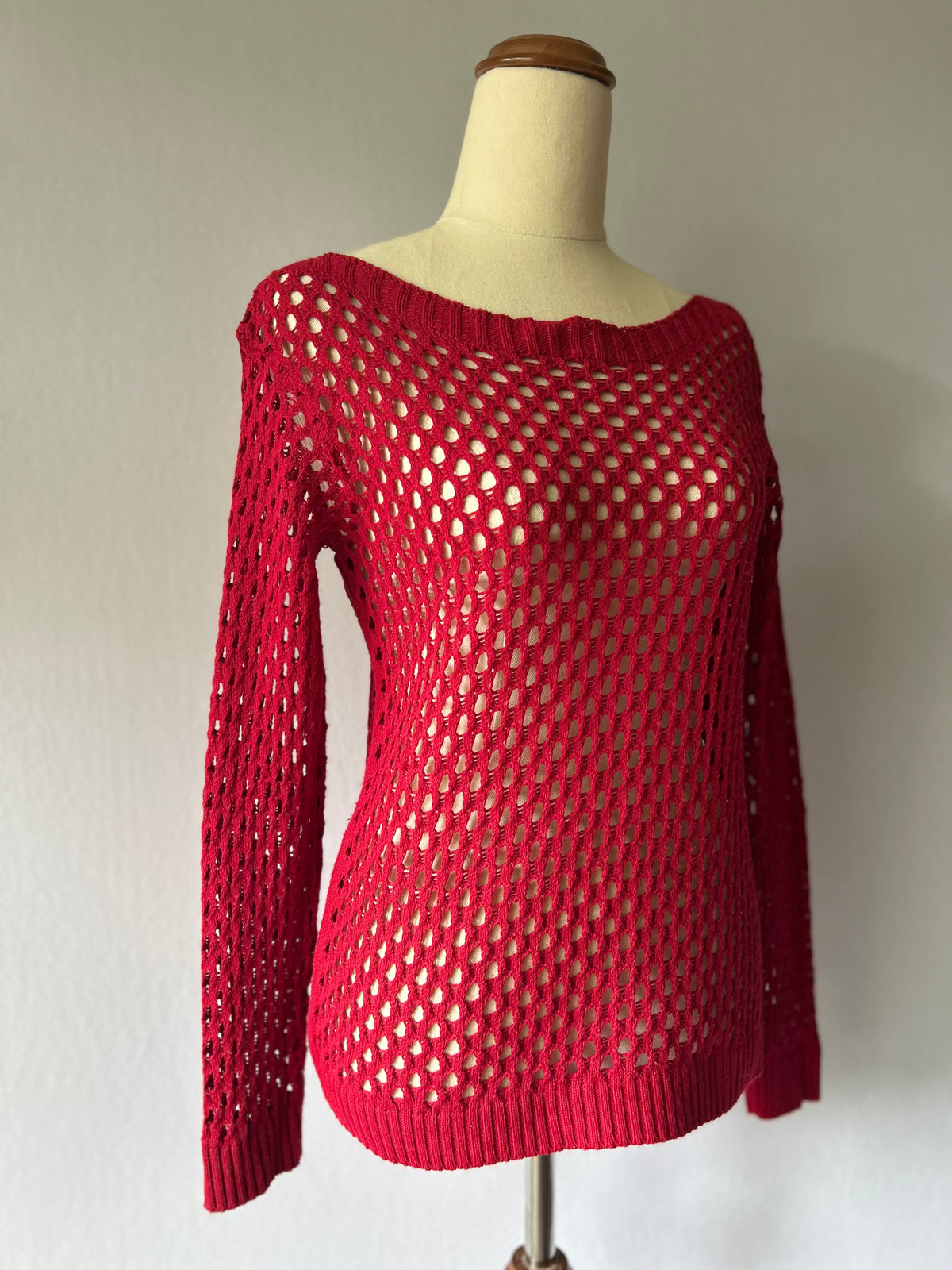 Red Cotton Open-Knit Long Sleeve Top – Size S/M