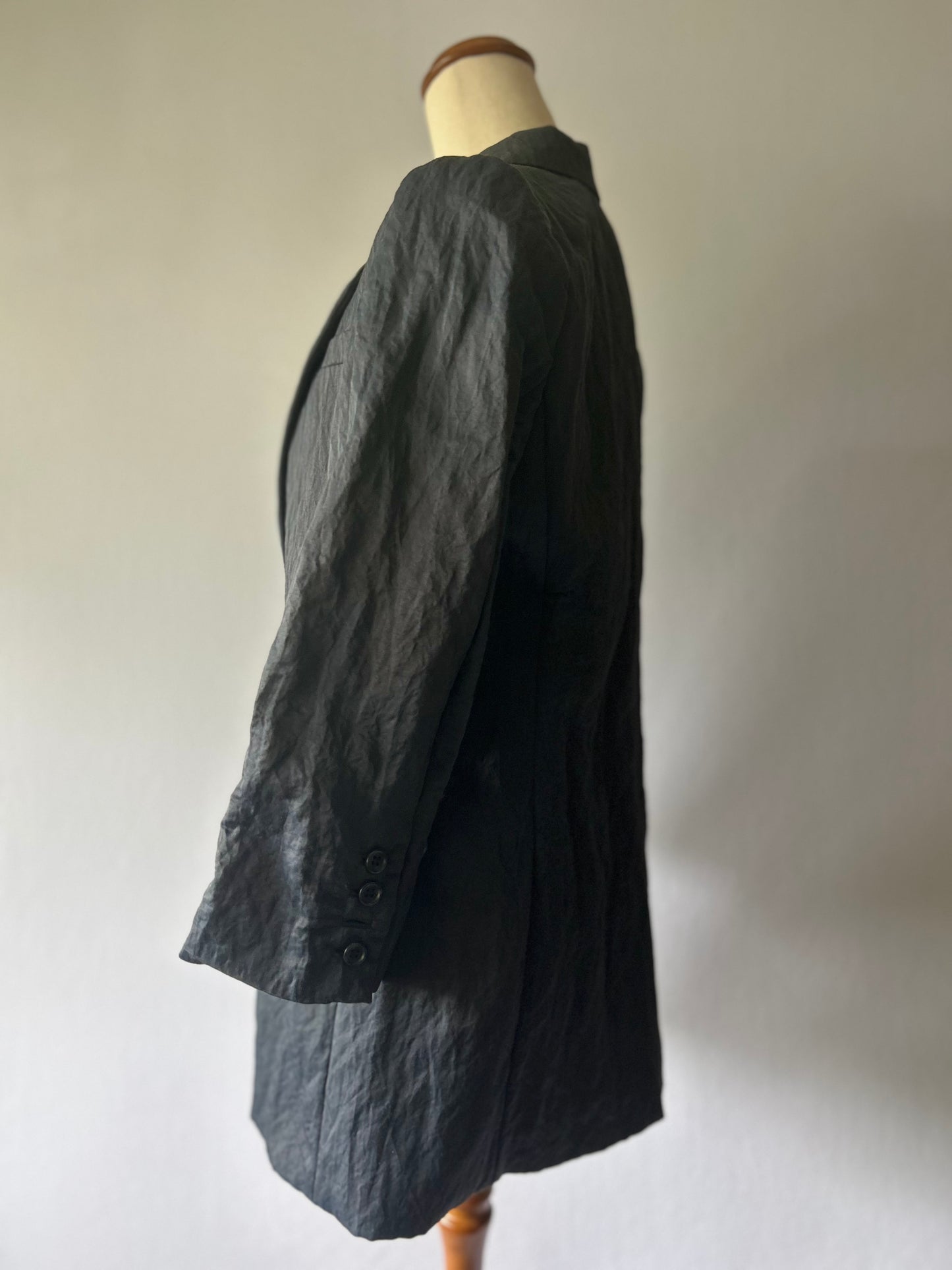 Elizabeth and James Structured Black Tailored Blazer – Size 8