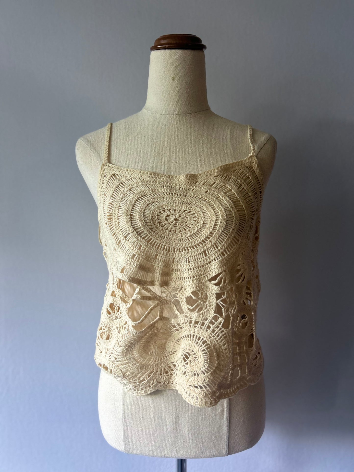 Ara Ecru Crochet Mandala Camisole Top - Size M