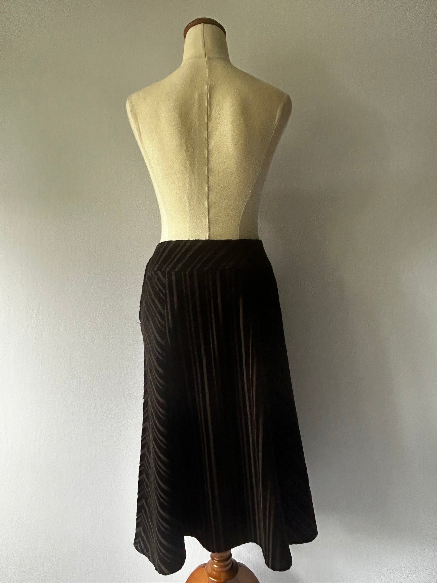 Noir Striped Corduroy A-Line Skirt – Size 12
