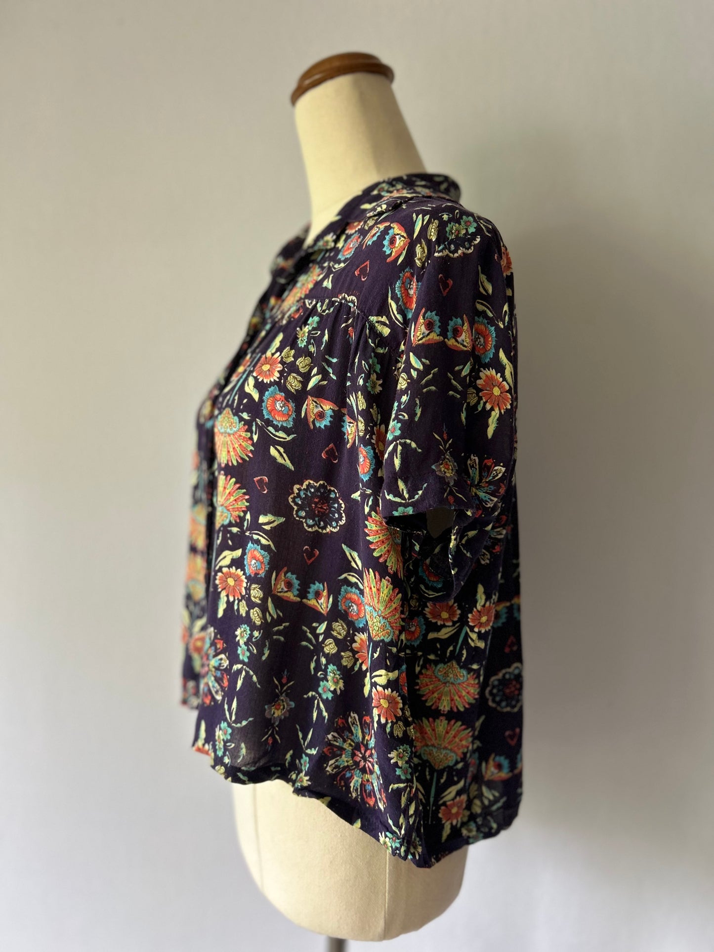 Botanical Print Button-Down Blouse – Size S