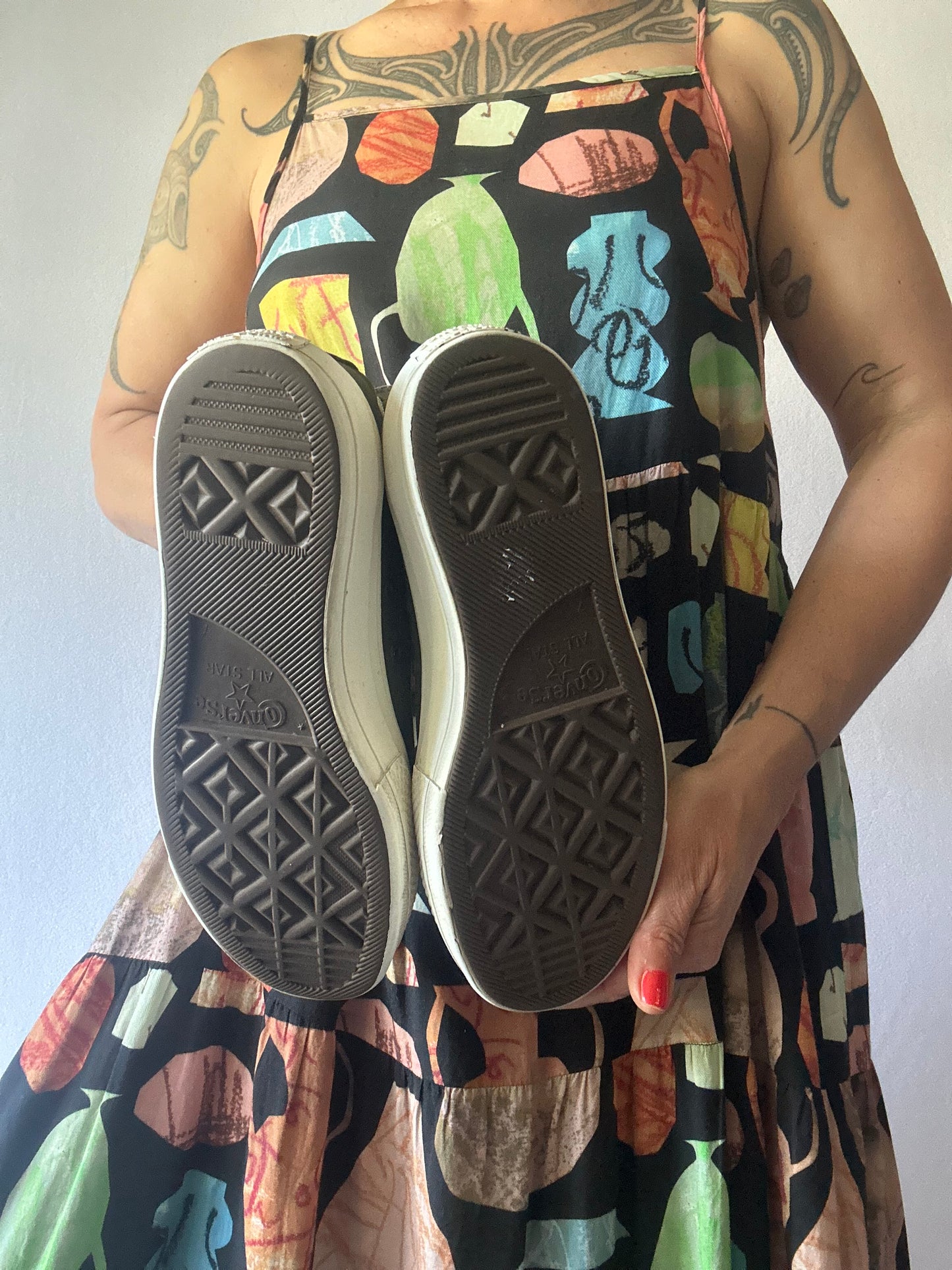 Olive Chuck Taylor Converse All Star – US 9 / UK 7 / EUR 40