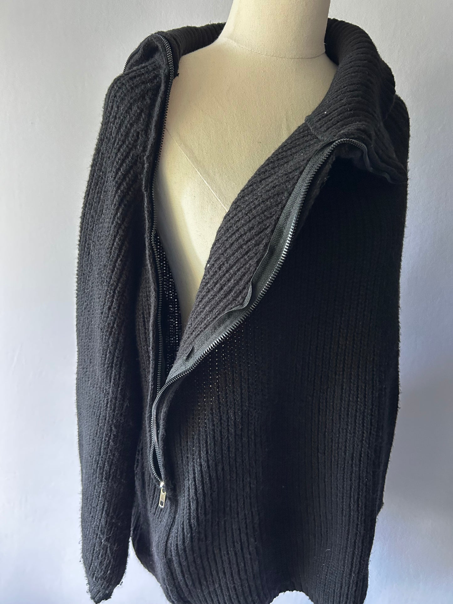 Asymmetric Zip-Detail Chunky Knit Sweater – One Size